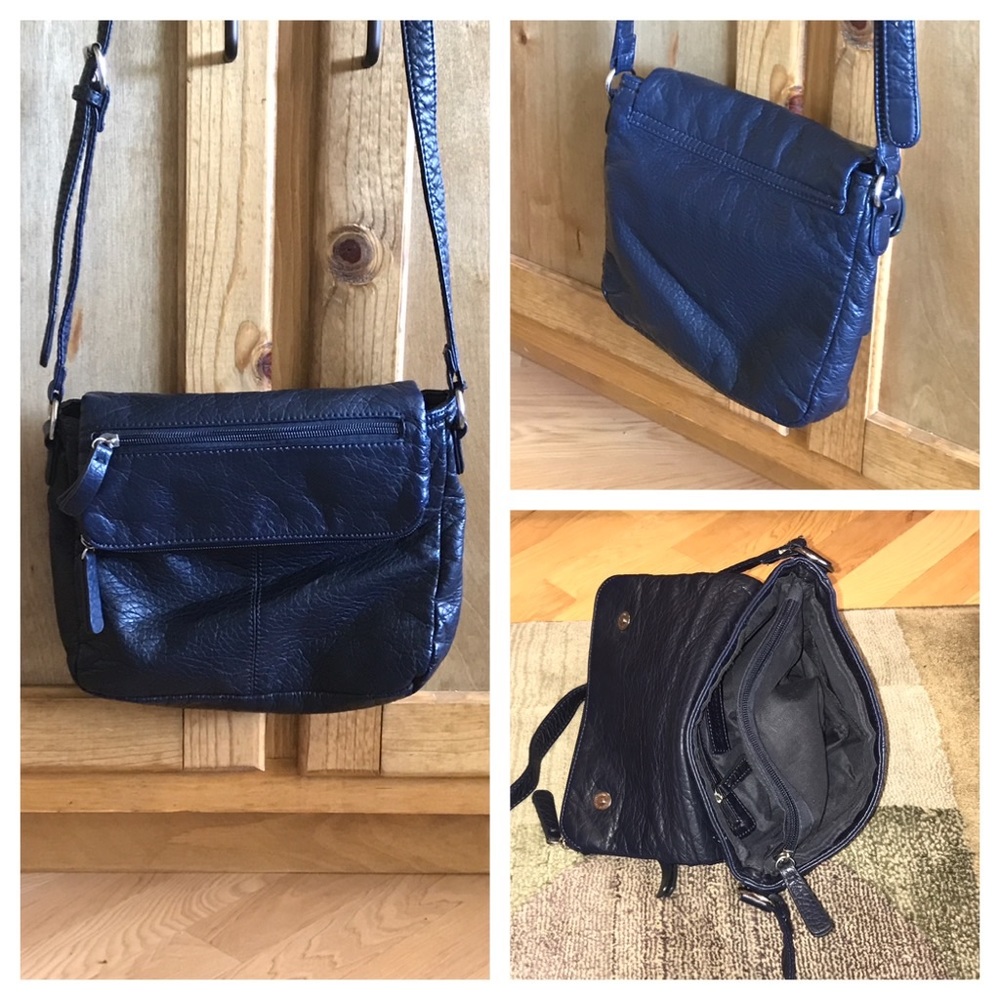 St. John's Bay Navy Blue Purse